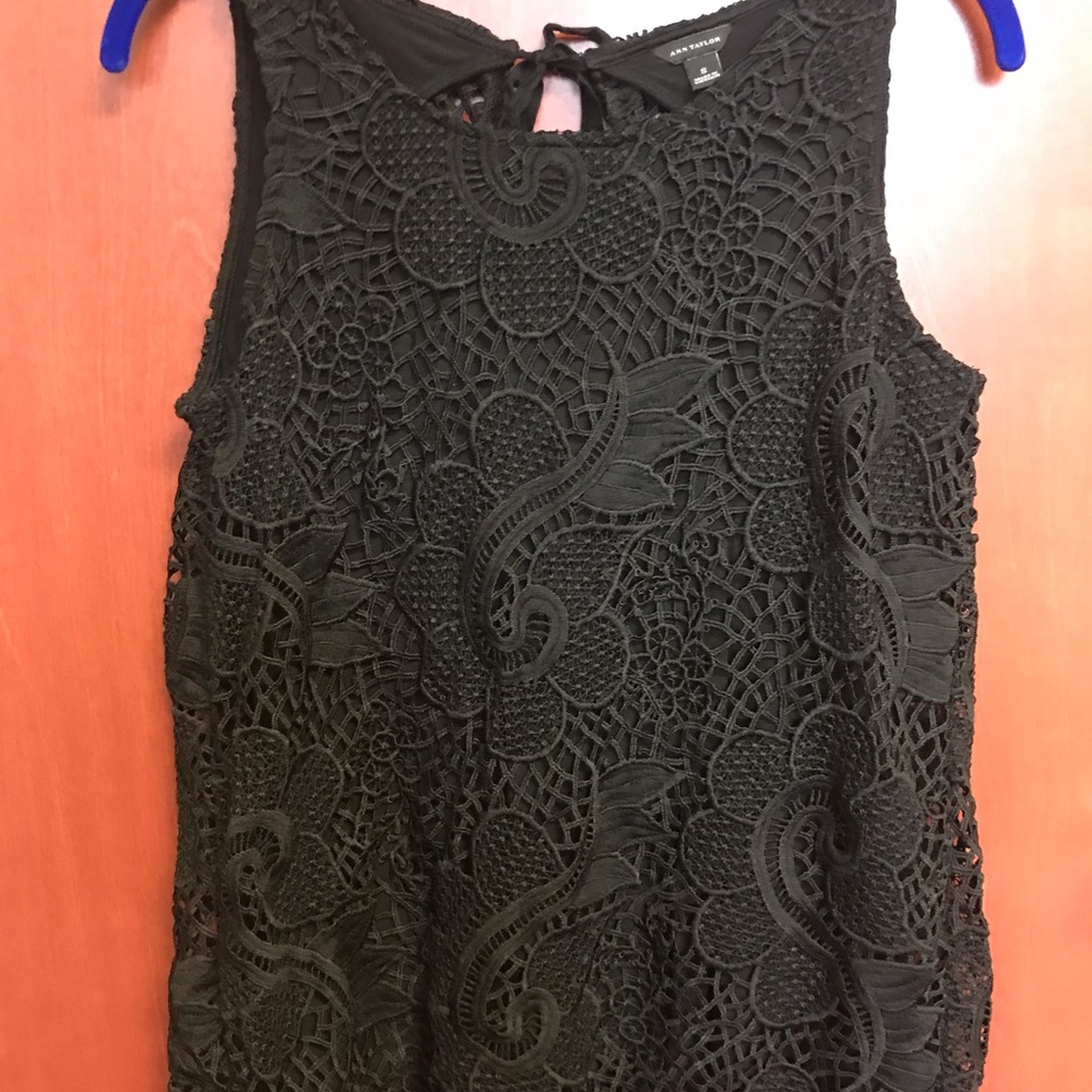 Ann Taylor Small Black Lace Open Back Top (Small)